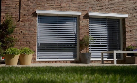Outdoor blinds