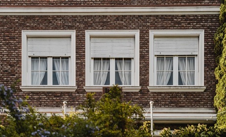 Outdoor blinds