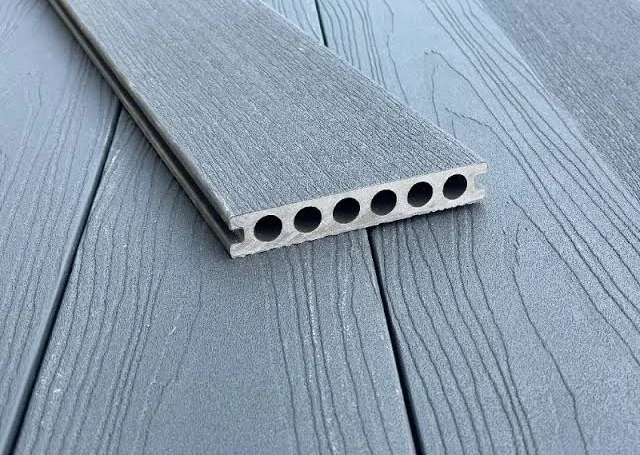 Co-Extrusion Decking